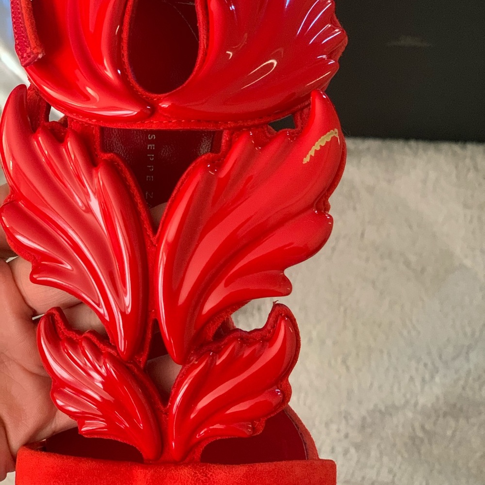Giuseppe Zanotti Red Sculpted Heels - Picture 5 of 5